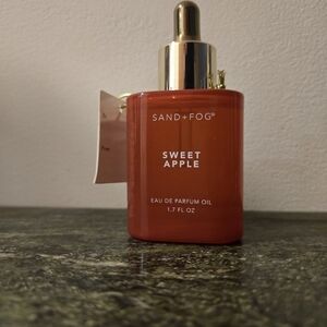 SAND + FOG Sweet Apple Eau de Parfum Oil - Red